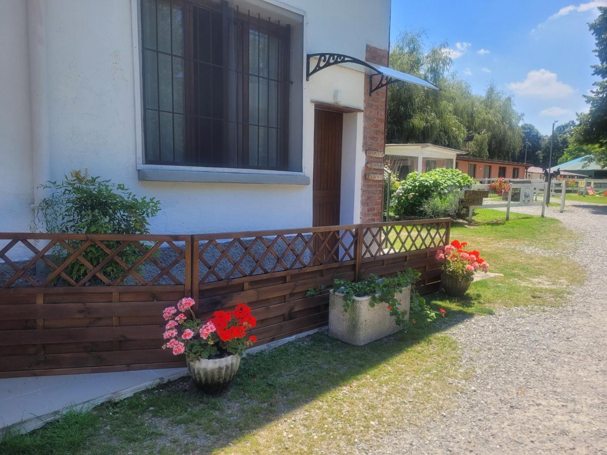 Agriturismo La Fornace Centro Ippico Villa Como Dış mekan fotoğraf