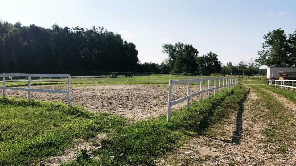 Agriturismo La Fornace Centro Ippico Como Dış mekan fotoğraf